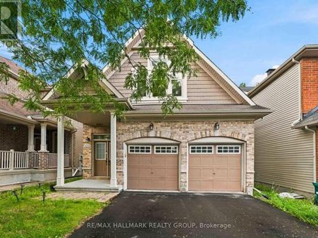 328 Laughlin Circle, Ottawa, ON, K2T 0E1 house for sale | Listing ID X13721 | Royal LePage