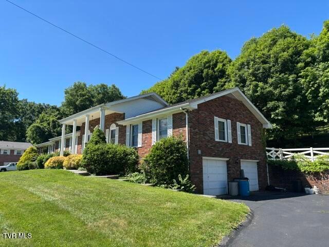328 Lawndale Drive