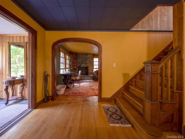328 Lake View Drive Road