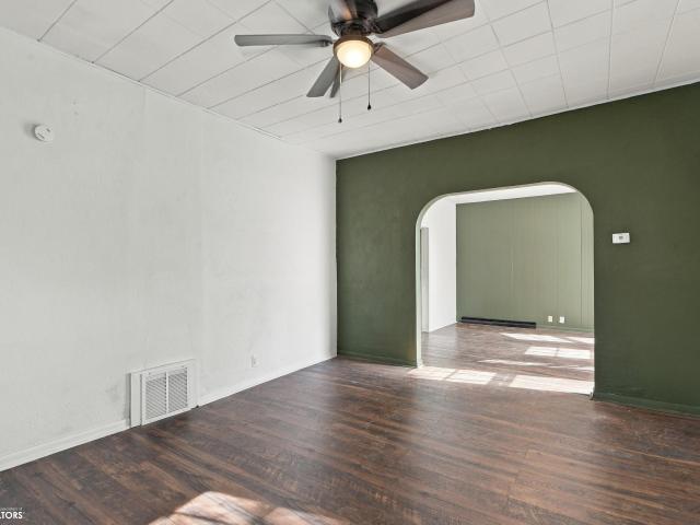 328 N Plane Street