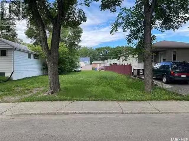 328 Retallack Street, Regina, SK, S4R 3N2 vacant land for sa.