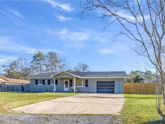 328 VILLA OAKS DR, SARALAND, AL 36571