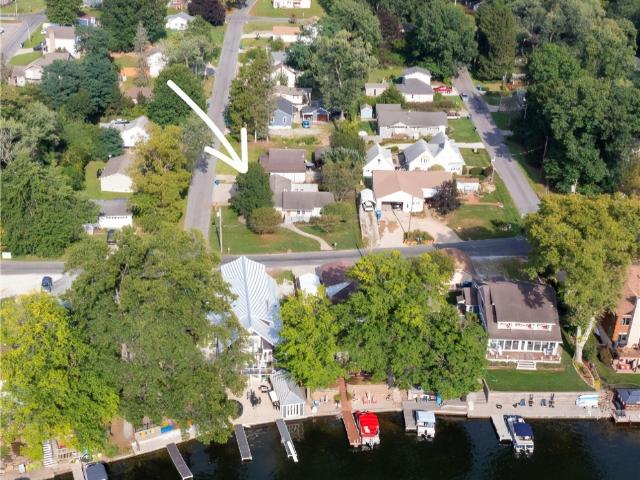 3295 Waterside Drive