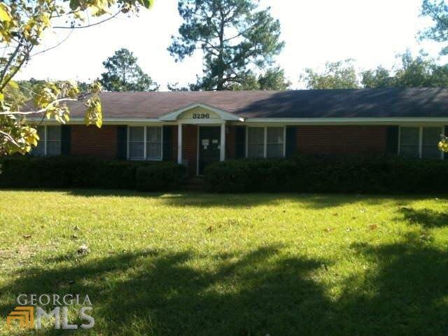 3296 Plantation Ln, Waycross, GA 31503