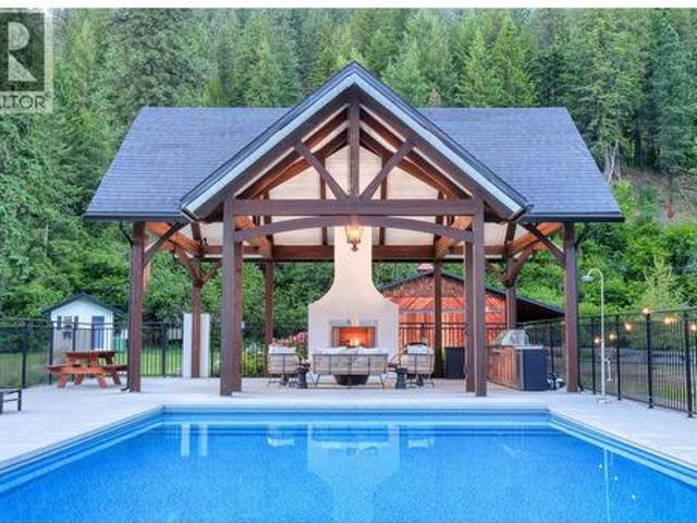 3290 Little Slocan South Road, Winlaw, BC, V0G 2J0 house for sale | Listing ID 10375 | Royal LePage