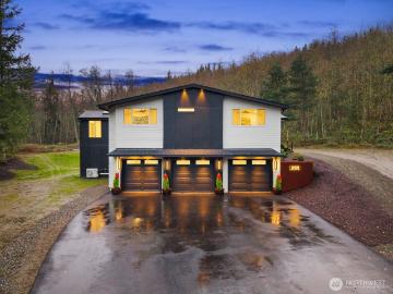 32922 SE Kuzak Rd, Enumclaw, WA 98022 | MLS #2461