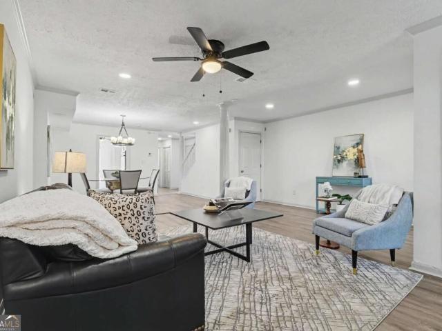 3293 Clairmont North NE