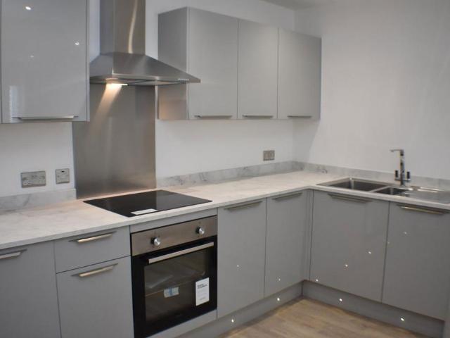 329 Aspect Point, Wentworth Street. 1 bed apartment to rent £850 pcm £196 pw