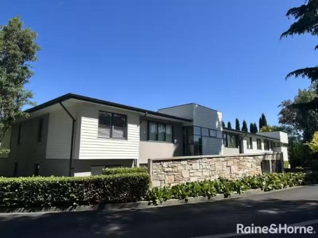 32/9 Kangaloon Road, BOWRAL Apartment for rent Listed by Aliy.