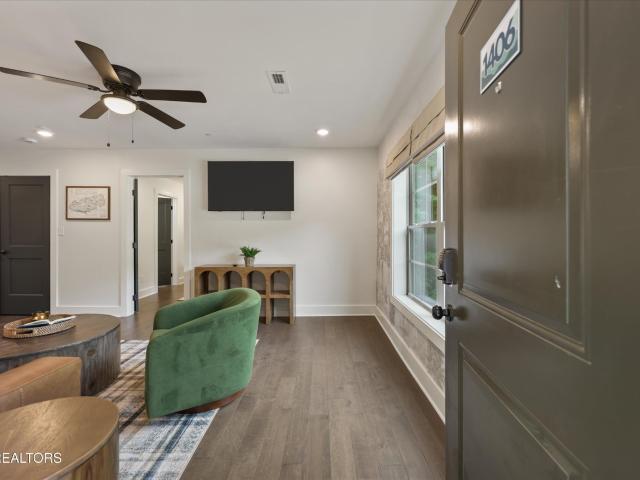 329 Ownby St # 1406