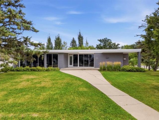 329 Moray Street, Winnipeg, MB, R3J 3A6 house for sale | Listing ID 202622 | Royal LePage