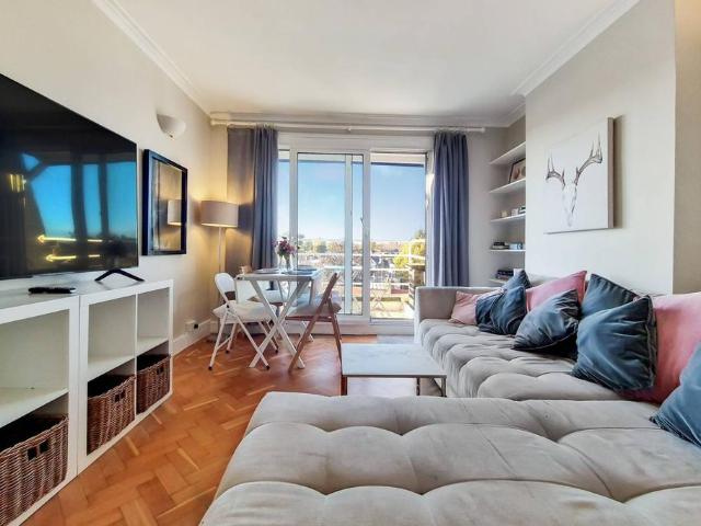 329 Richmond Road, London, TW1 2PB, United Kingdom | 2 bed apartment for rent #72492629 | Rentberry