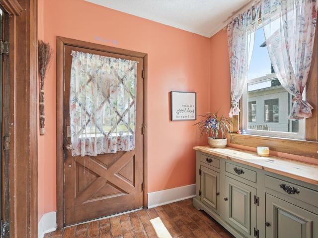329 W 5th Street