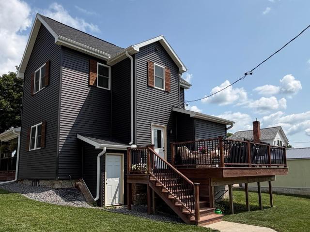 329 W Fountain Street