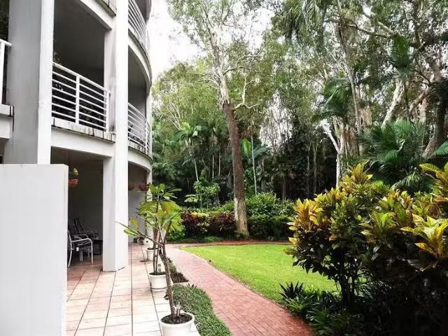 3/2 4 Deauville Close, Yorkeys Knob, QLD 4878