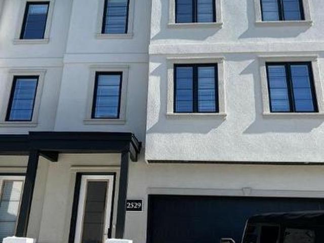 32 2529 Meadowlands Way, London North, ON, N6G 5L8 house for lease | Listing ID X13723 | Royal LePage