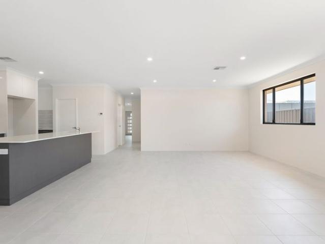 32 Tablelands Drive, Baldivis! This stunning, modern house