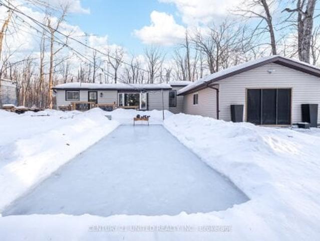 32 Teds Lane
