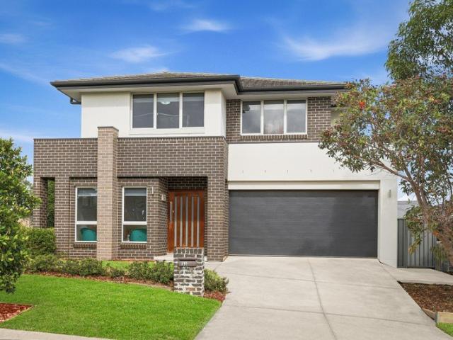32 THORPE CIRCUIT, ORAN PARK