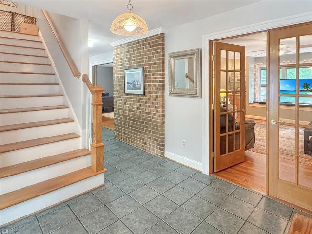 32 Valmoore DR