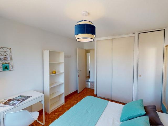 32 Varille Chambre 2