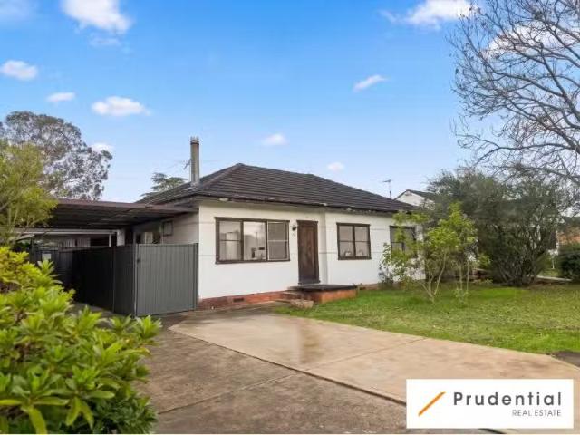 32 Wattle Avenue, MACQUARIE FIELDS House for rent Listed by P.