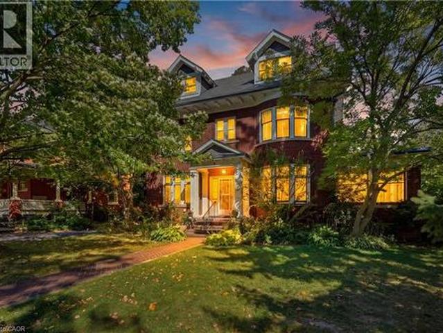 32 Wentworth Avenue, Cambridge, ON, N1S 1G6 house for sale | Listing ID 40863 | Royal LePage