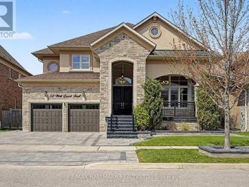 32 West Coast Trail, King, ON, L7B 0A4 house for sale | Listing ID N13493 | Royal LePage