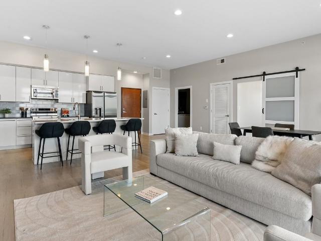 32 West 1 Bedroom Apartment for Rent at 3107 Detroit Ave, Cleveland, OH 44113 Ohio City
