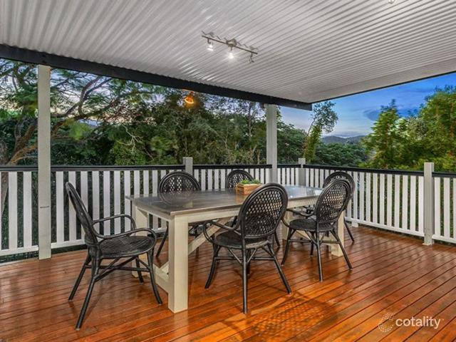 32 Accession Street, BARDON, QLD 4065