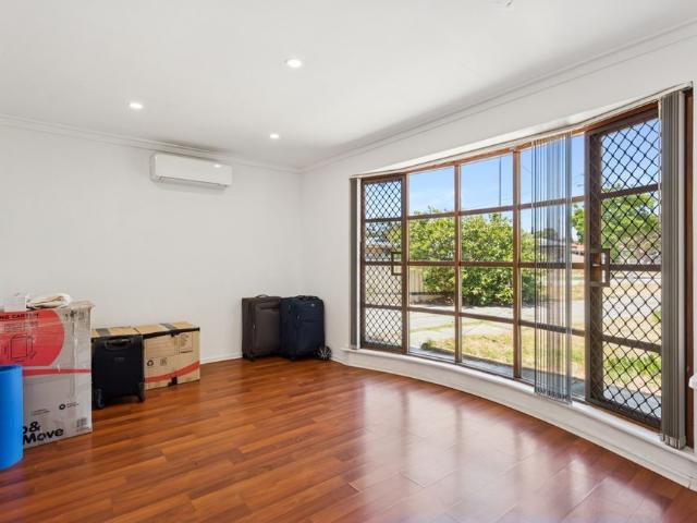 32 Abercairn Way, Parkwood WA 6147