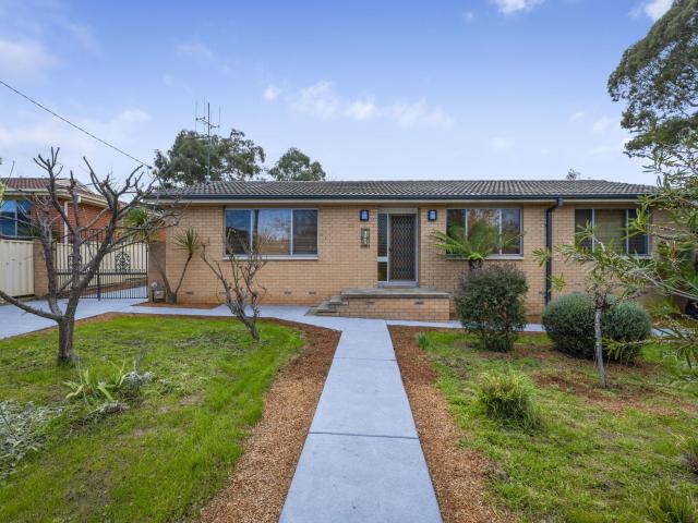 32 Alanbar Street, Queanbeyan