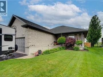 32 Applewood Street, Plattsville, ON, N0J 1S0 house for sale | Listing ID 40840 | Royal LePage