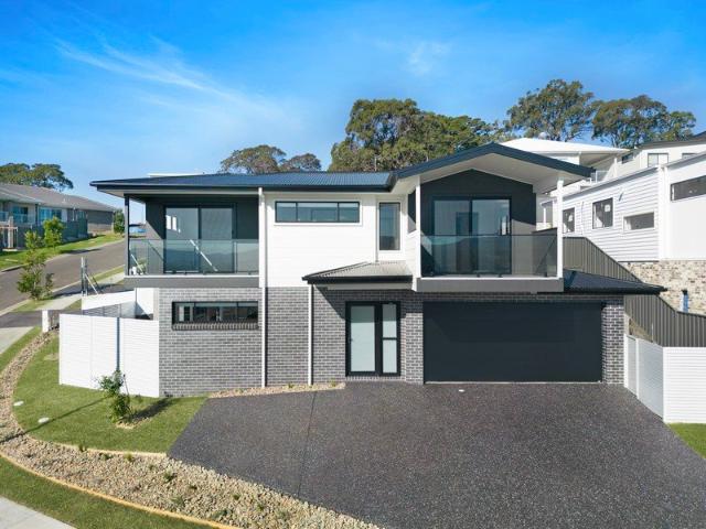 32 Araluen Terrace Tullimbar