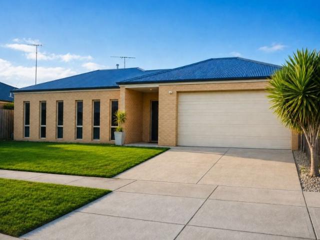 32 Bayfield Court, Newcomb
