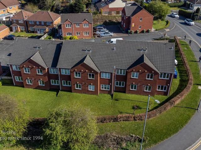 32 bedroom block of apartments for sale