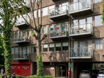 32 bedroom block of apartments to rent