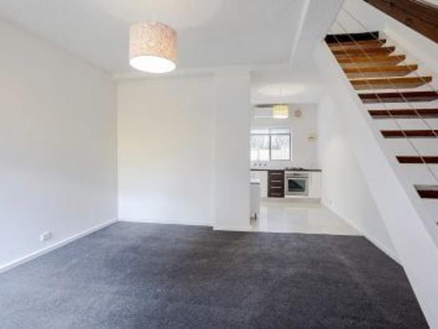 3/2 Broughton Street, Glenside