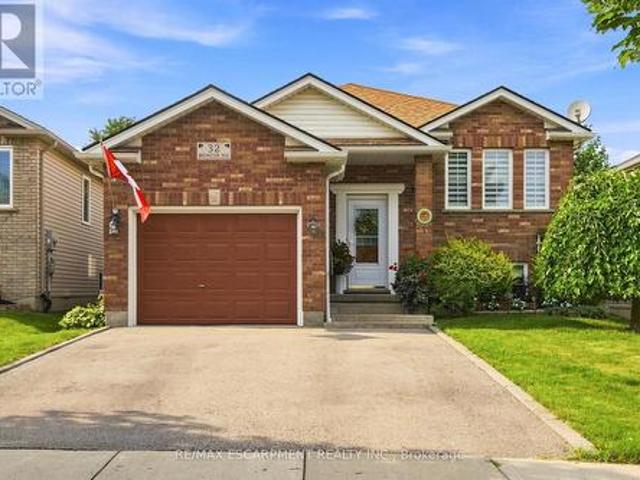 32 Brewster Way, Brantford, ON, N3T 6N4 house for sale | Listing ID X13688 | Royal LePage