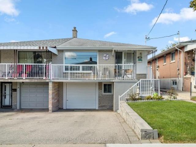 32 Buckland Road, Toronto, ON, M3L 1W1 house for sale | Listing ID W13809 | Royal LePage
