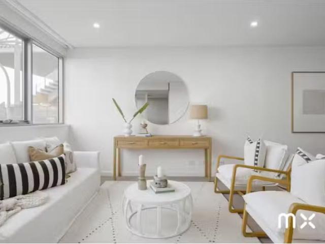 3/2 Burelli Street, Wollongong Apartment for rent Listed by H.