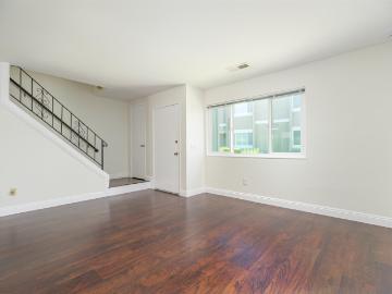 32 C Oliva Dr, Novato, CA 94947 | MLS #326021