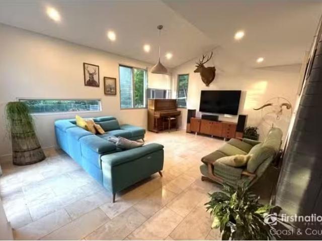 32 Campbell Street, Gerringong House for rent Listed by Deb P.