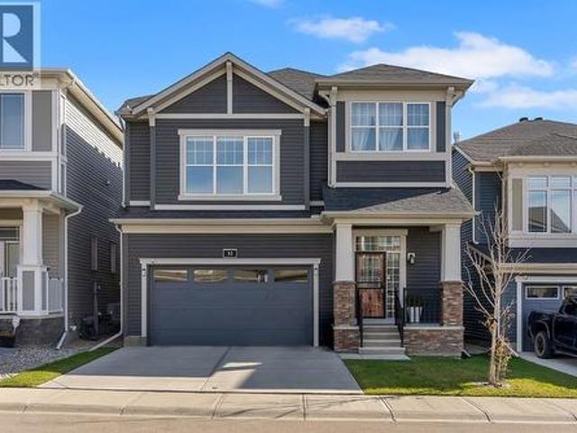 32 Carrington Manor Nw, Calgary, AB, T3P 0Z2 house for sale | Listing ID A2351 | Royal LePage