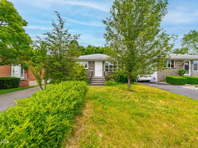 32 Carroll Avenue