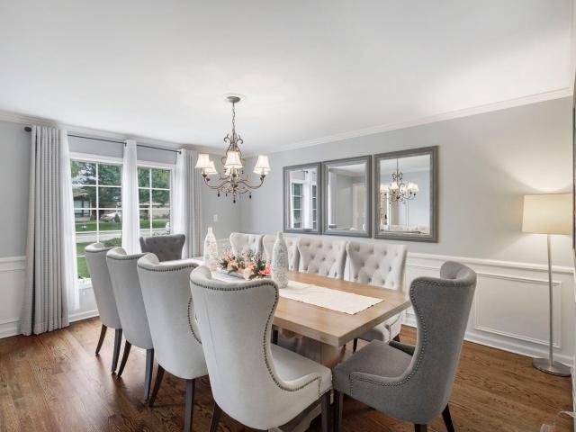 32 Chatham Lane, Oak Brook, US, IL