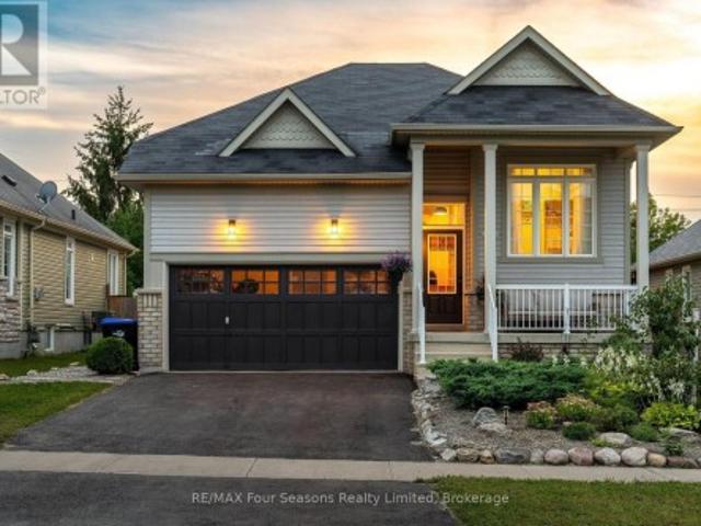 32 Christy Drive, Wasaga Beach, ON, L9Z 1C9 house for sale | Listing ID S13764 | Royal LePage