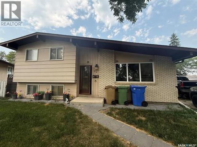 32 Cooksley Bay, Regina, SK, S4N 4G4 house for sale | Listing ID SK049768 | Royal LePage