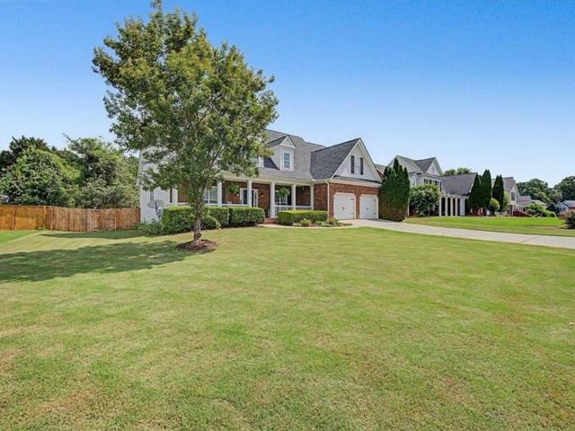 32 Colonial Circle NW