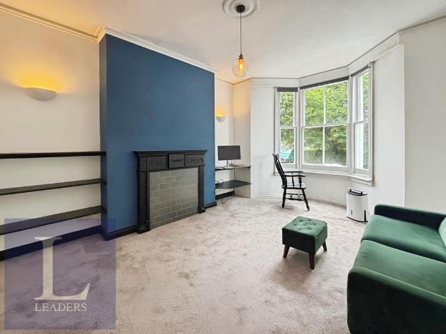 32 Clifton Terrace, BN1 2 bed flat to rent £1,450 pcm £335 pw